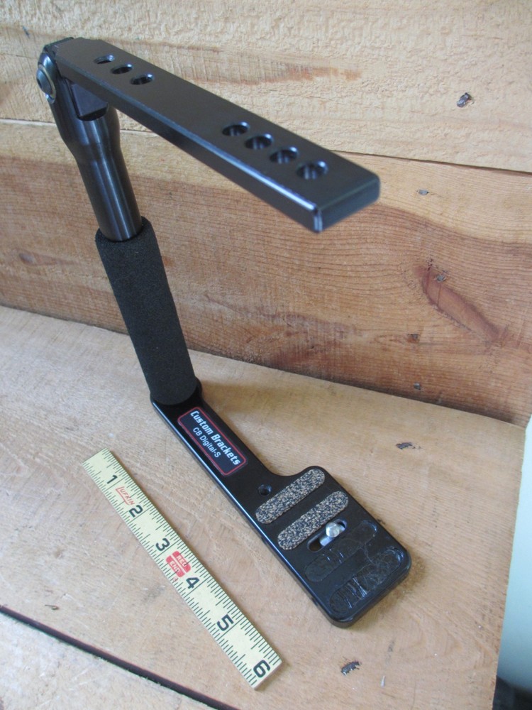 Custom Brackets CB Folding Pivoting Digital-S Camera Flash Bracket, No Top Screw