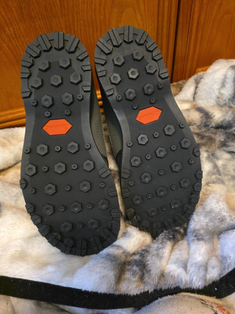 Simms Womans Size 7 Tributary™ Wading Boot w/ Rubber Sole Basalt