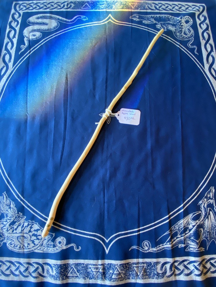 Macintosh Apple Wand (Thyme)