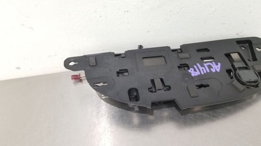 16 CHEVY CORVETTE C7 FRONT VIEW WINDSHIELD MOUNTED CAMERA 23333585