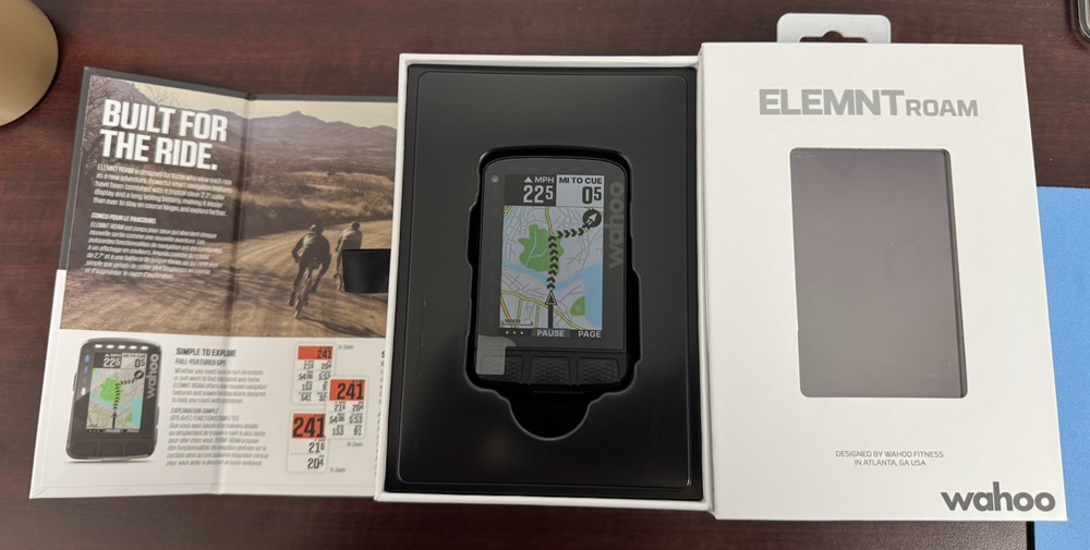 WAHOO ELEMENT Roam V2 Cycle Computer