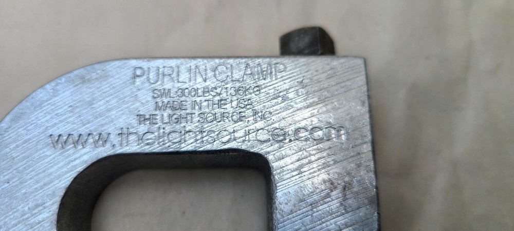 Oberon 39-1312-UBC, Universal Beam Clamp