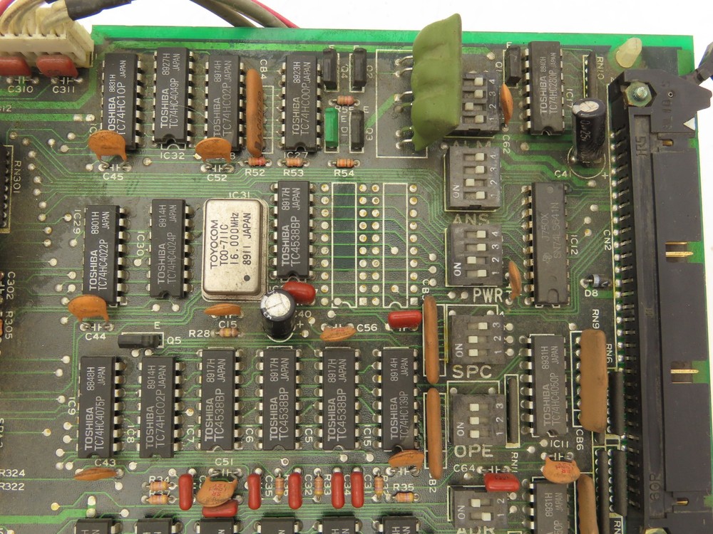 Hitachi HDV471 Servo Controller Power Supply Unit 270VDC Input 220VAC Output