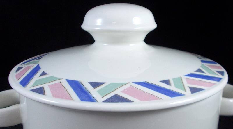 Midwinter Aztec Round Covered Casserole Dish 1.5 Quart Capacity