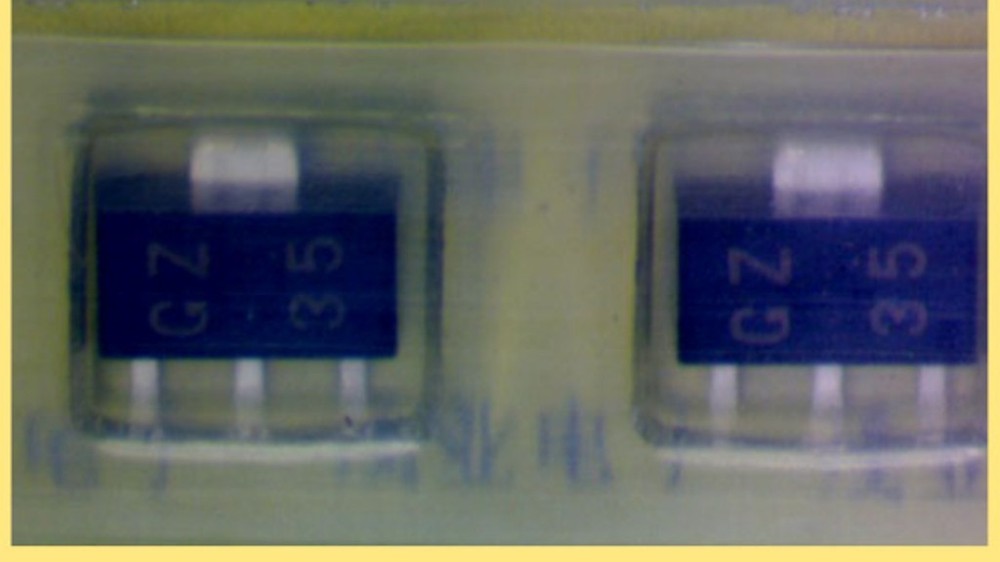 2pcs NEC 2SD2403 SOT-89 Silicon NPN Triple Diffused Planar RH