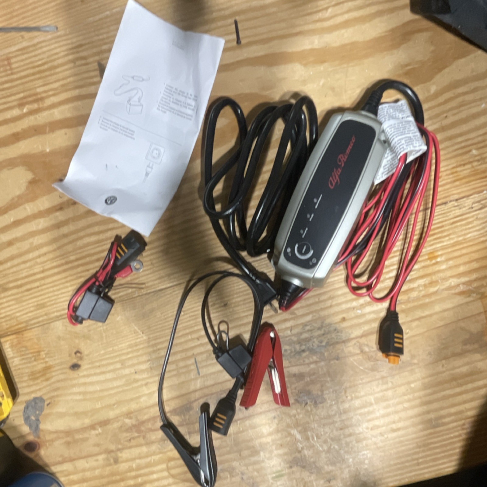 Alfa Romeo Battery Charger And Conditioner