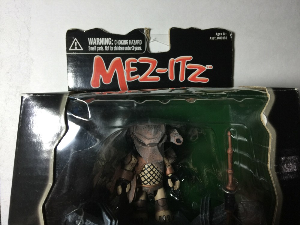 Mez-itz Predator 3 action figure set (Damaged Box)