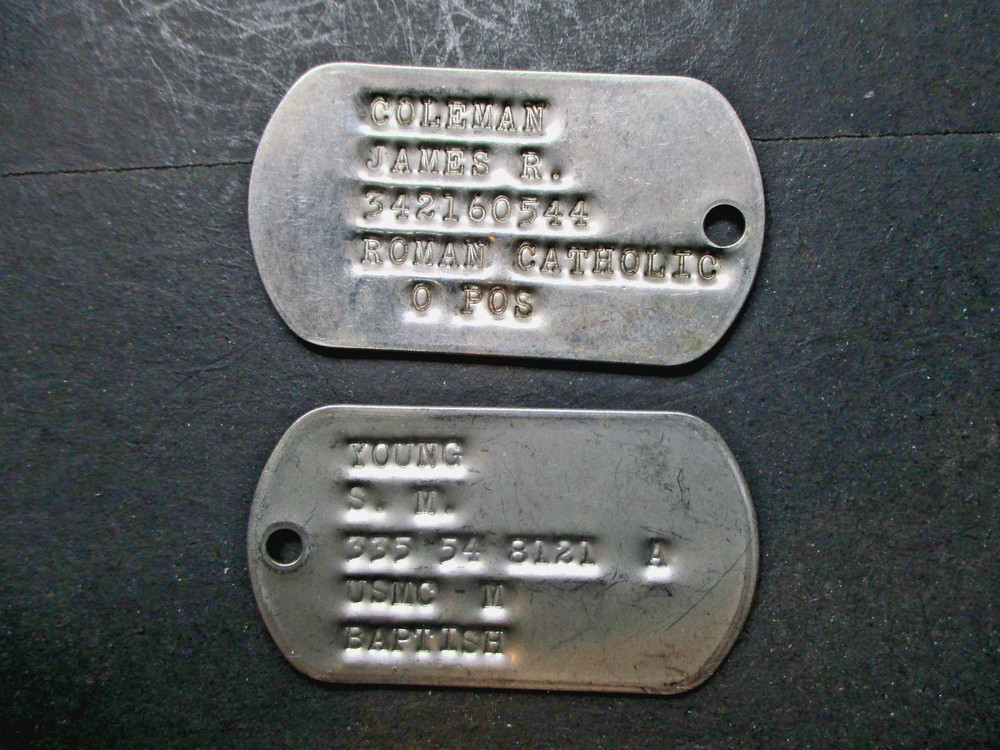 🪖🪖🪖🪖 2 Different Vintage Military Dog Tags 🪖🪖🪖🪖