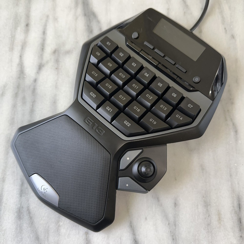 Logitech G13 USB Programmable Gameboard with LCD Display