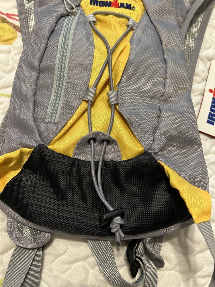 IRONMAN HYDRATION PACK NWT Missing Inner Bladder