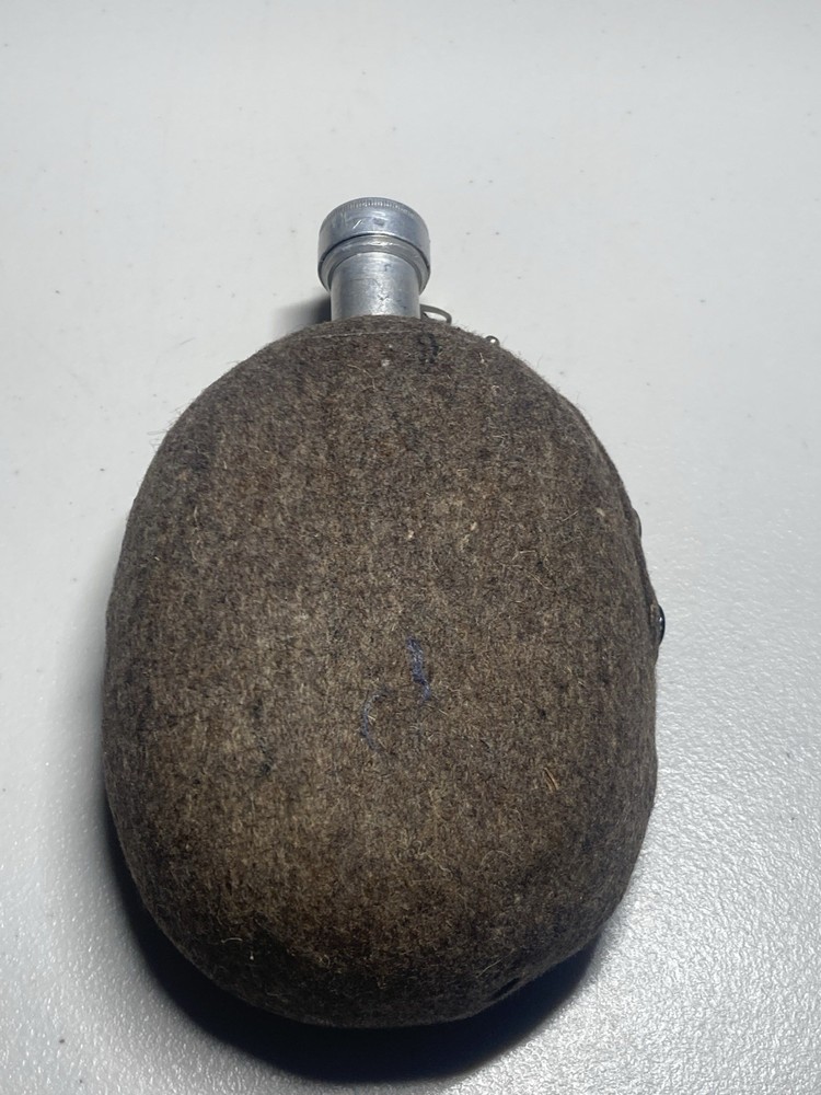 WW2 Aluminum Canteen Wool Wrap