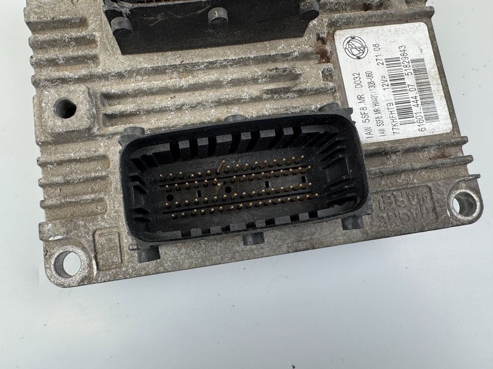 Fiat 500 2007 Engine Control Unit Module 51829843 77KHFHT9