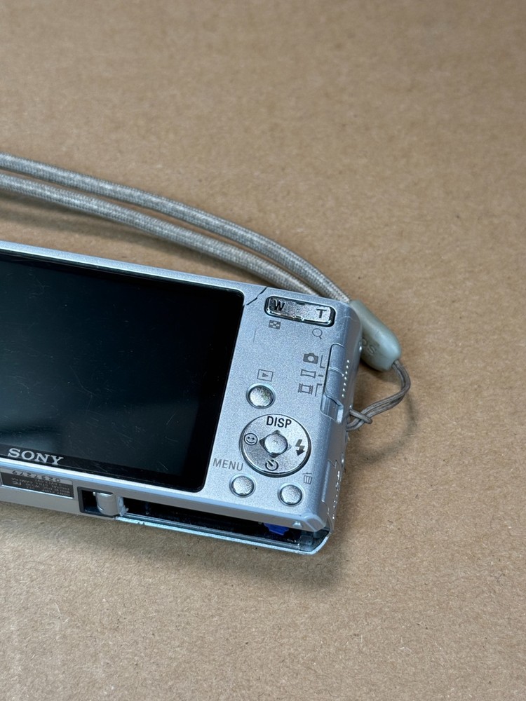Sony Cybershot DSC-W530 Digital Compact Camera Works READ!
