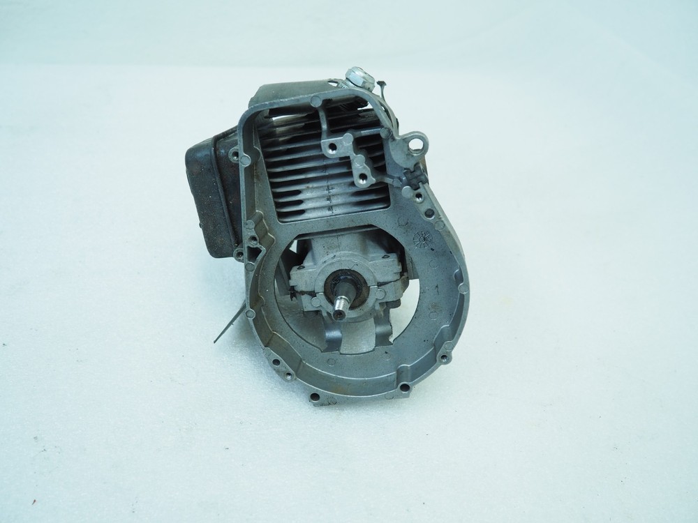crankcase crankshaft cylinder piston complete engine Mcculloch TIVOLI 65