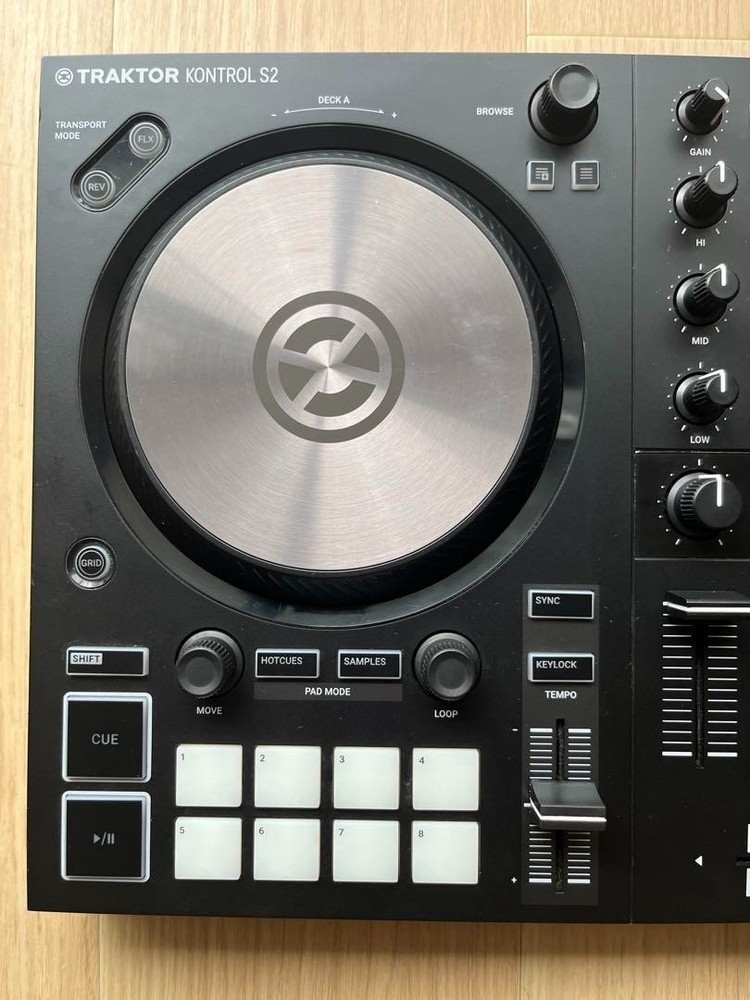 NATIVE INSTRUMENTS S2 MK3 2 Deck DJ Controller TRAKTOR KONTROL Music Audio Pro