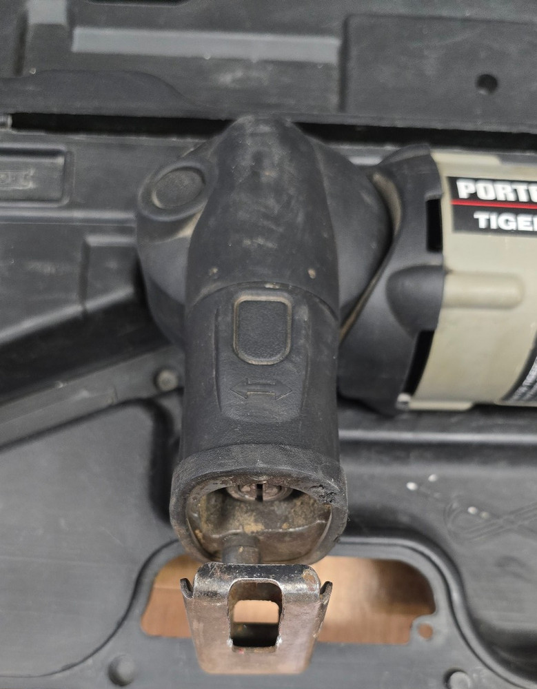 Porter Cable 750 Tigerclaw Variable Speed & Variable Angle Reciprocating Saw