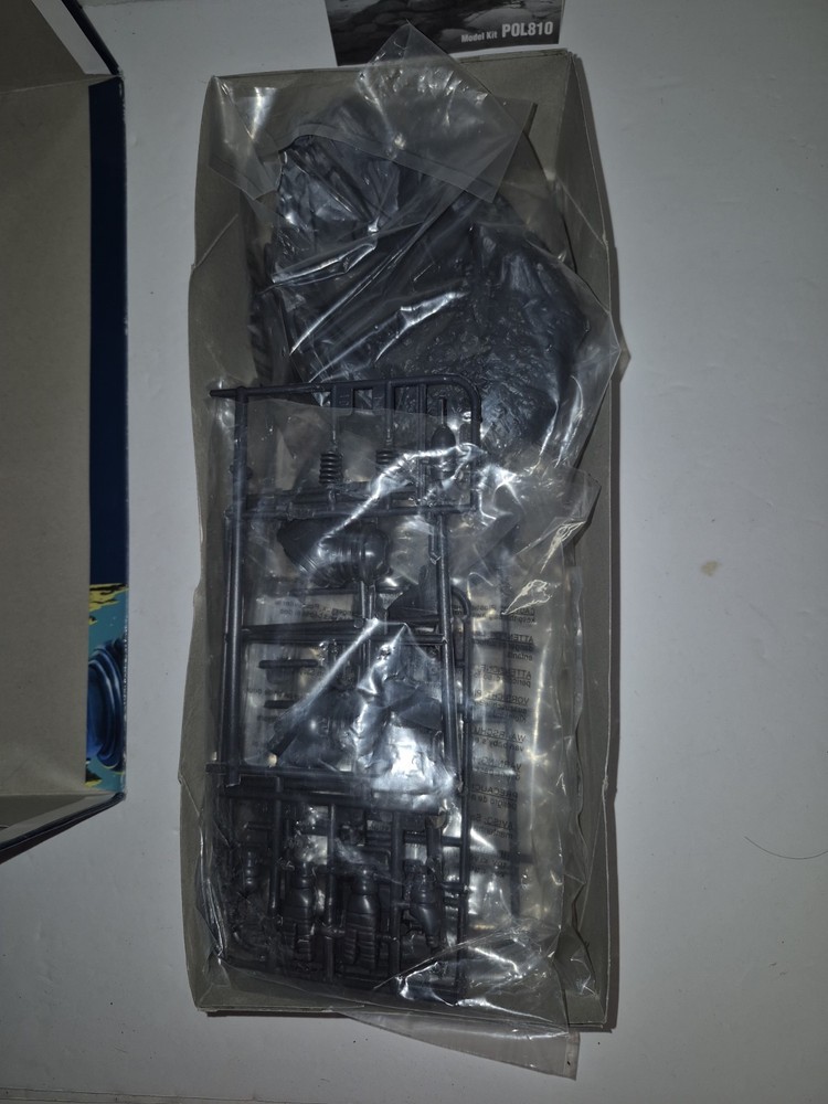 Robby The Robot Model Kit New In Box but open