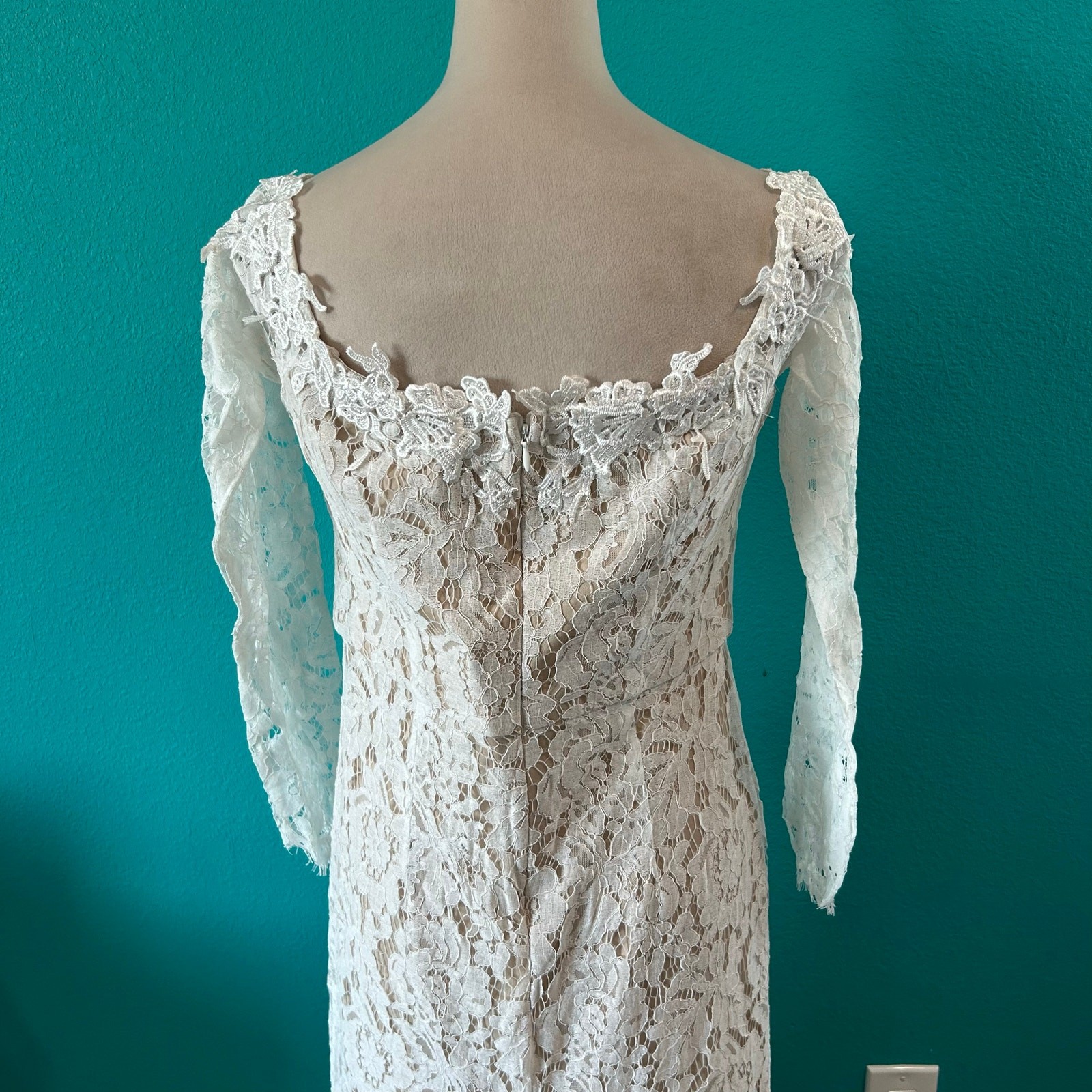 NWT Lulus Romance Dreamer White Lace Off-the-Shoulder Maxi Dress Bridal Bride L