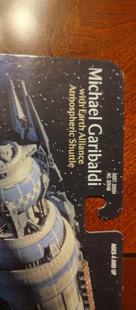 3 Babylon 5 Figurines Still In Package