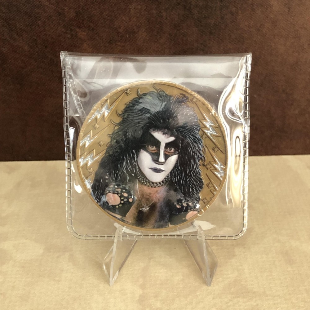 KISS - ERIC CARR Official 1983/84 World Tour Coin # 91 New in Coin Case !!