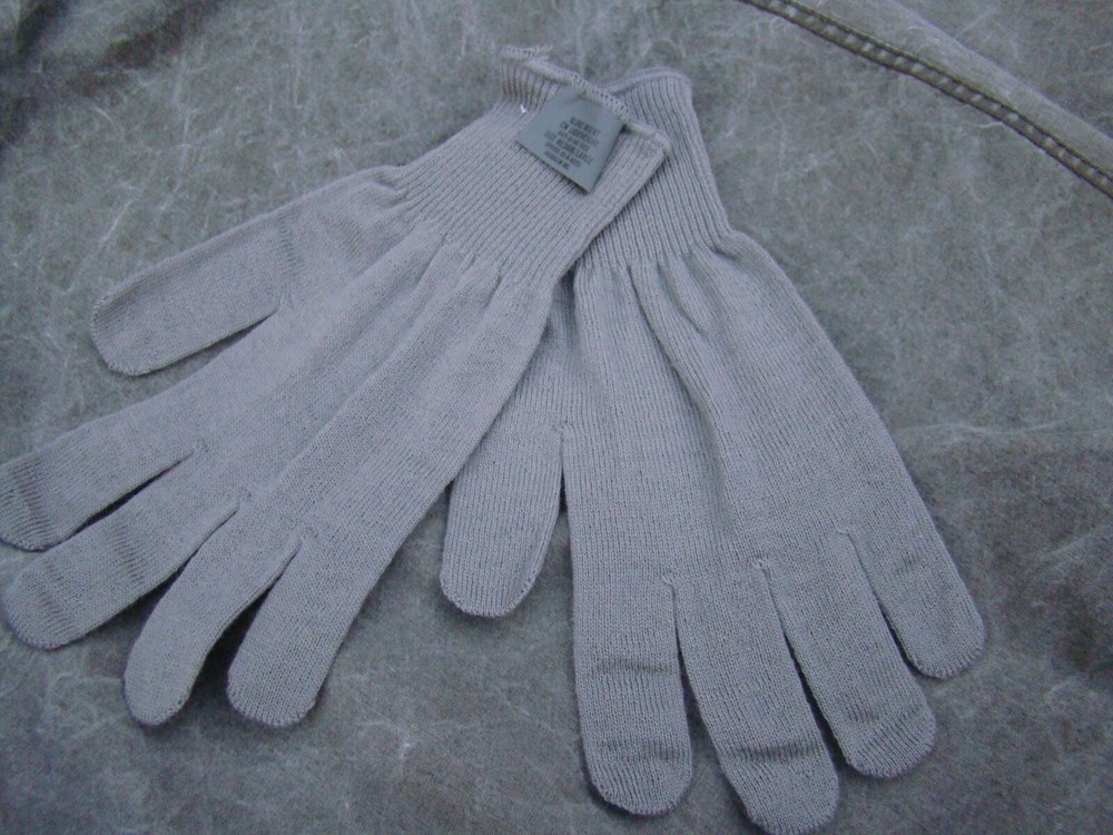USGI Cold Weather Lightweight Glove Inserts size Medium / Large Grey - New