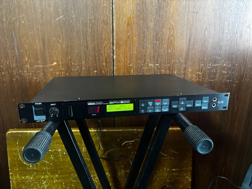 Yamaha SPX900 Professional Multi-Effect Processor New internal battery