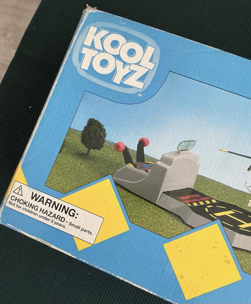 KOOL TOYZ Chopper Command Helicopter Set VertiBird 2000