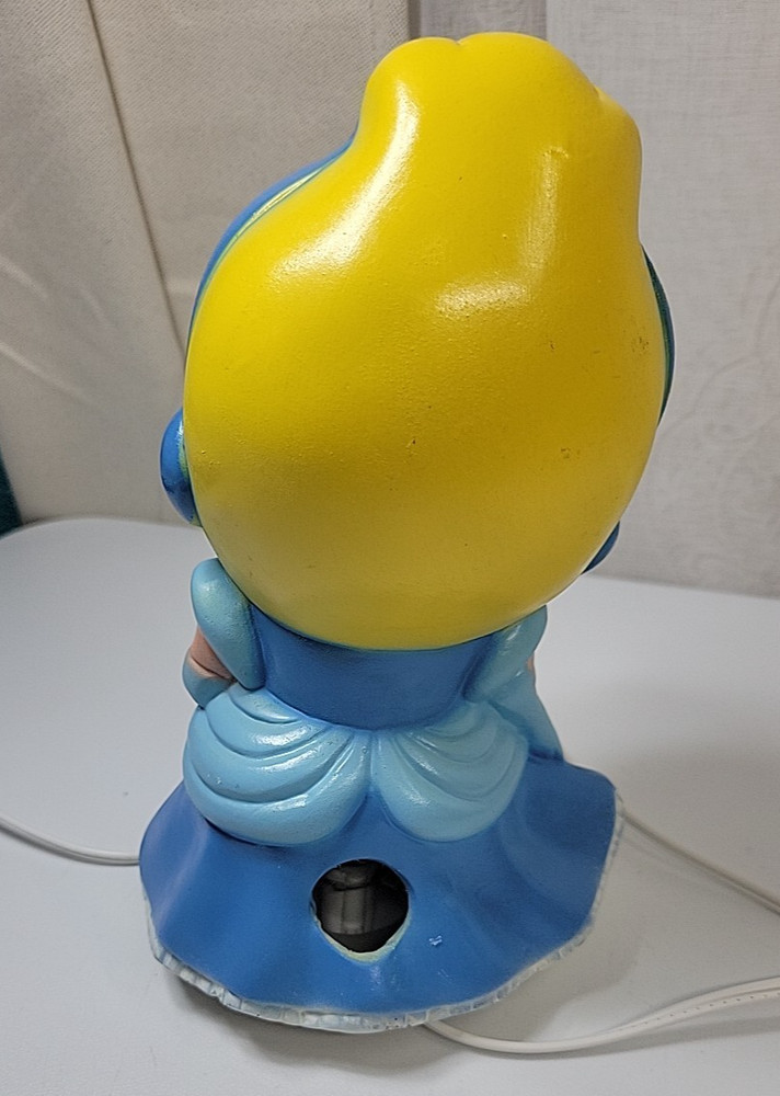 VTG Chalkware Cinderella Night Light 60's? New Light! 8.5"