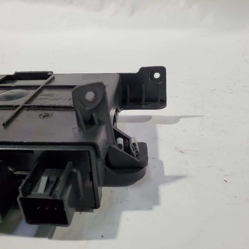 2005 Chevrolet Corvette OEM Theft Control Module AAA40582