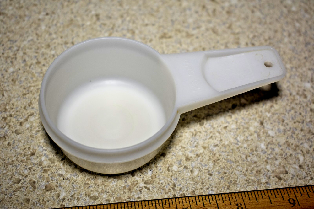 4pc VINTAGE White TUPPERWARE Nesting Measuring CUPS 762 763 765 766