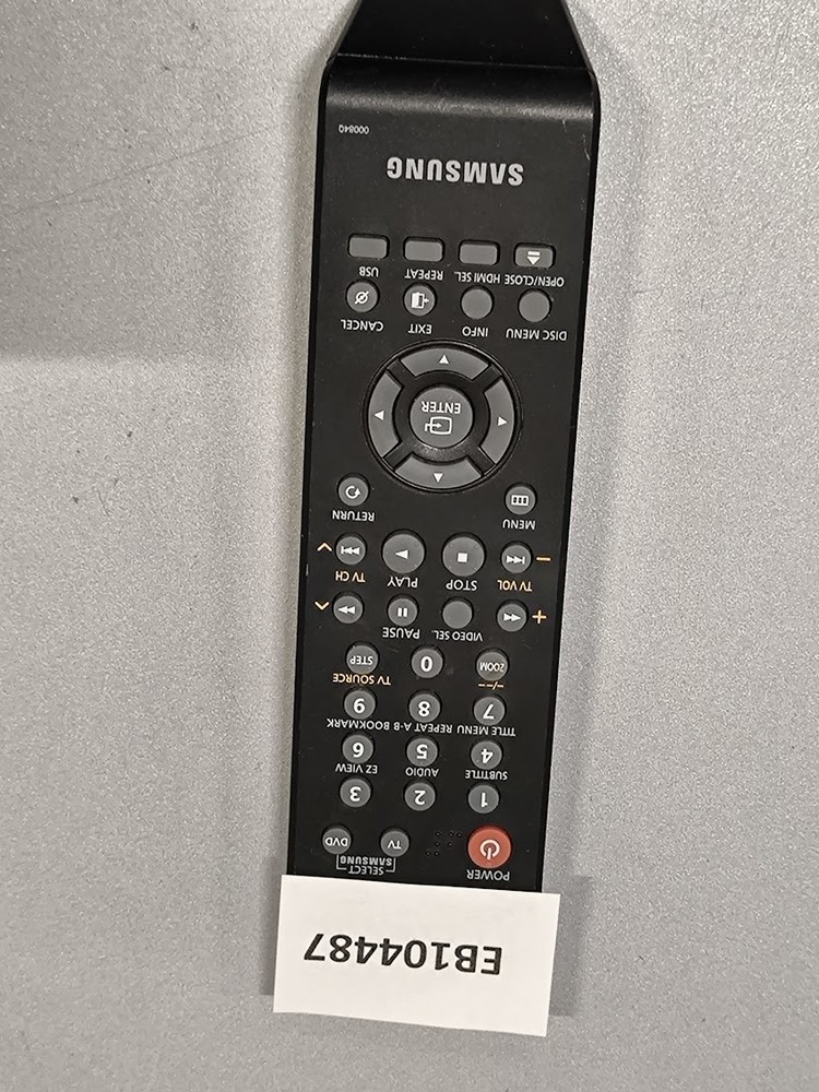 Samsung Remote Control 00084Q Used - Working Condition