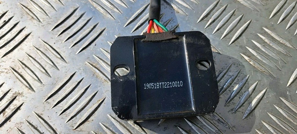 LEXMOTO DIABLO 125 2015. VOLTAGE REGULATOR RECTIFIER