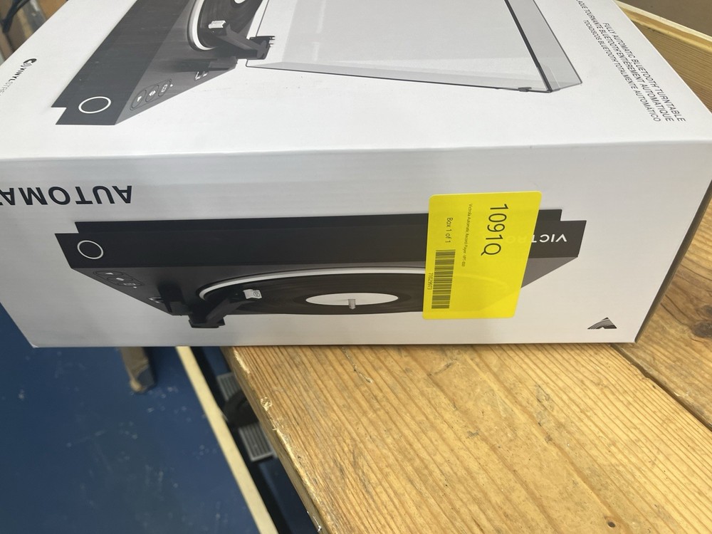 NEW OPEN BOX Victrola Automatic BT Bluetooth Model VPT-800 Record Player