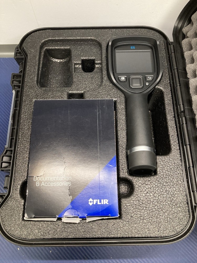 FLIR E5-XT Infrared Camera with Hard Case Model FLIR-E6390 - Wi Fi
