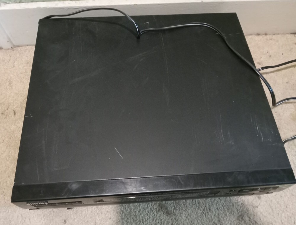 Philips CDC 751 Compact Disc Carousel Changer - No Remote or Cables