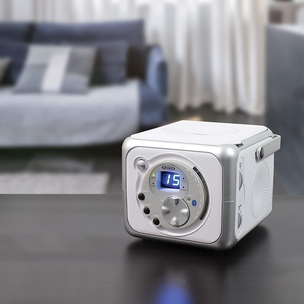 JENSEN CD555 SILVER PORTABLE BLUETOOTH MUSIC SYSTEM WITH CD