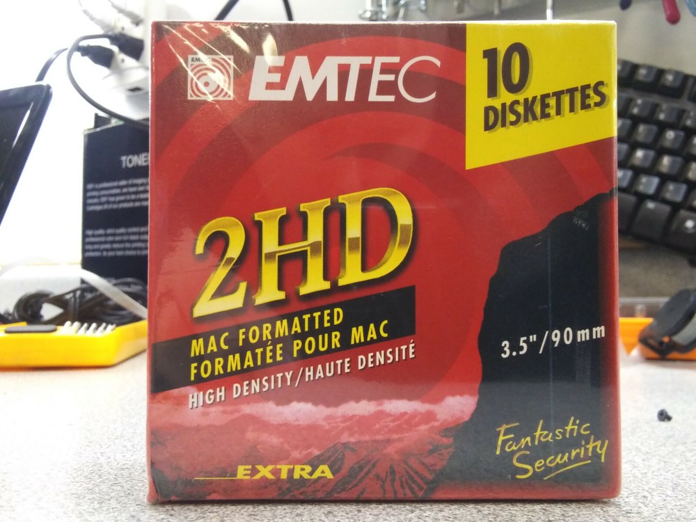 EMTEC 2HD MAC FORMATTED 3.5"/90mm 10 DISKETTES Sealed Package (PC Formatable)