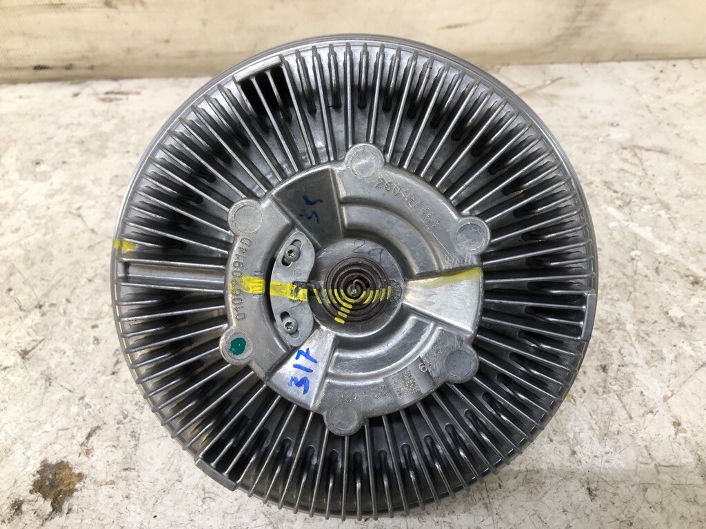International DT466E Fan Clutch: P/N 2601974C1