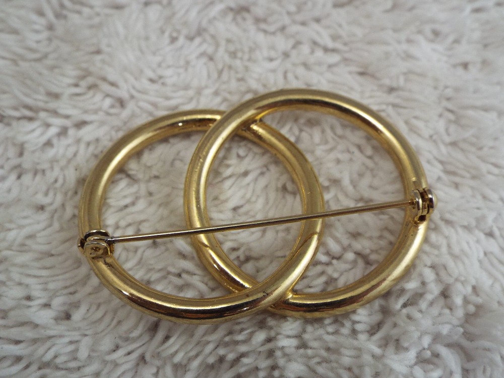 Goldtone Double Circle Pin (G5)