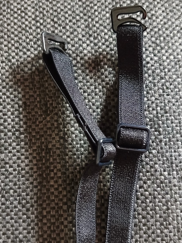 Black coloured bra straps never worn