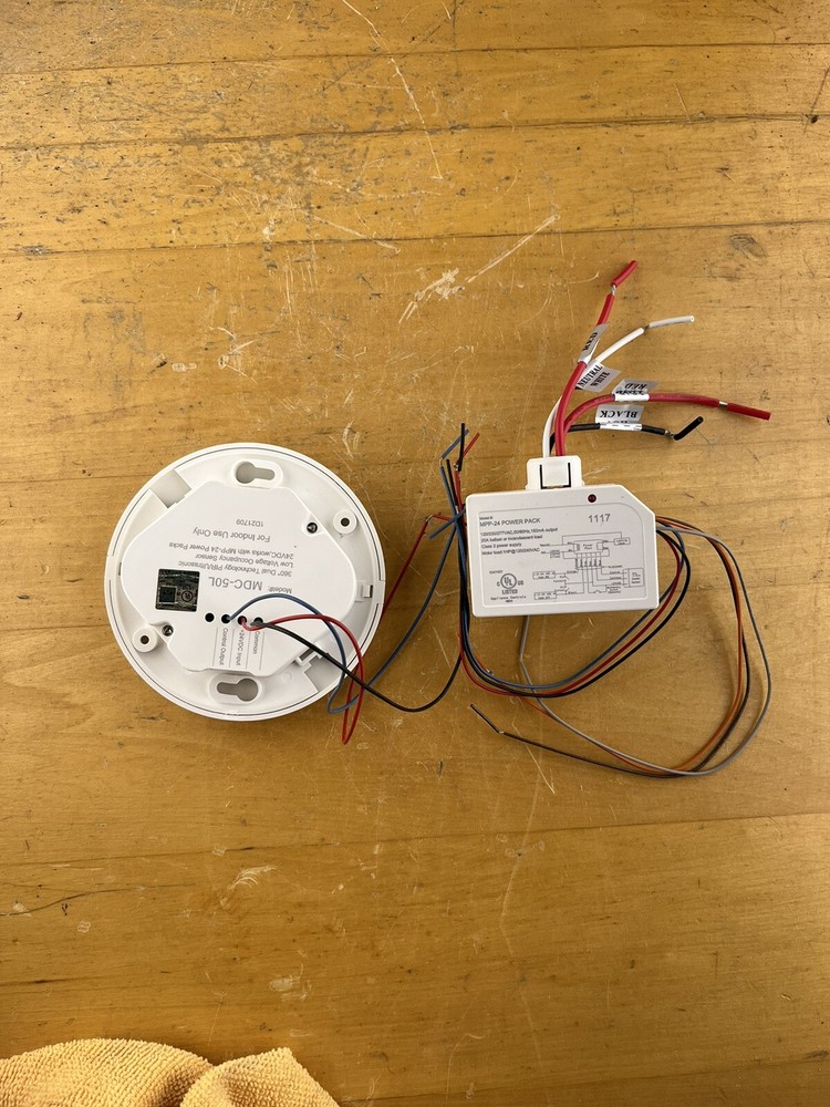 Occupancy Sensor and 24 V Power Supply
