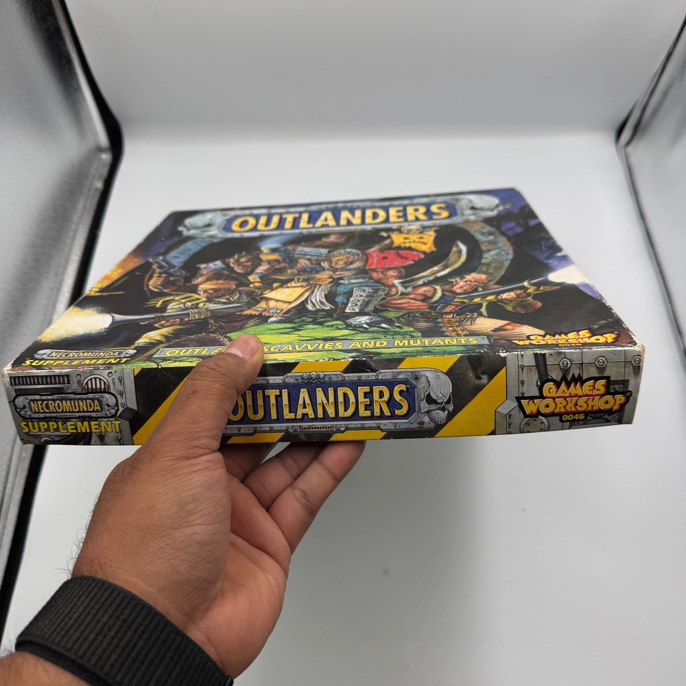 Warhammer 40k Outlanders Expansion Pack INCOMPLETE Read