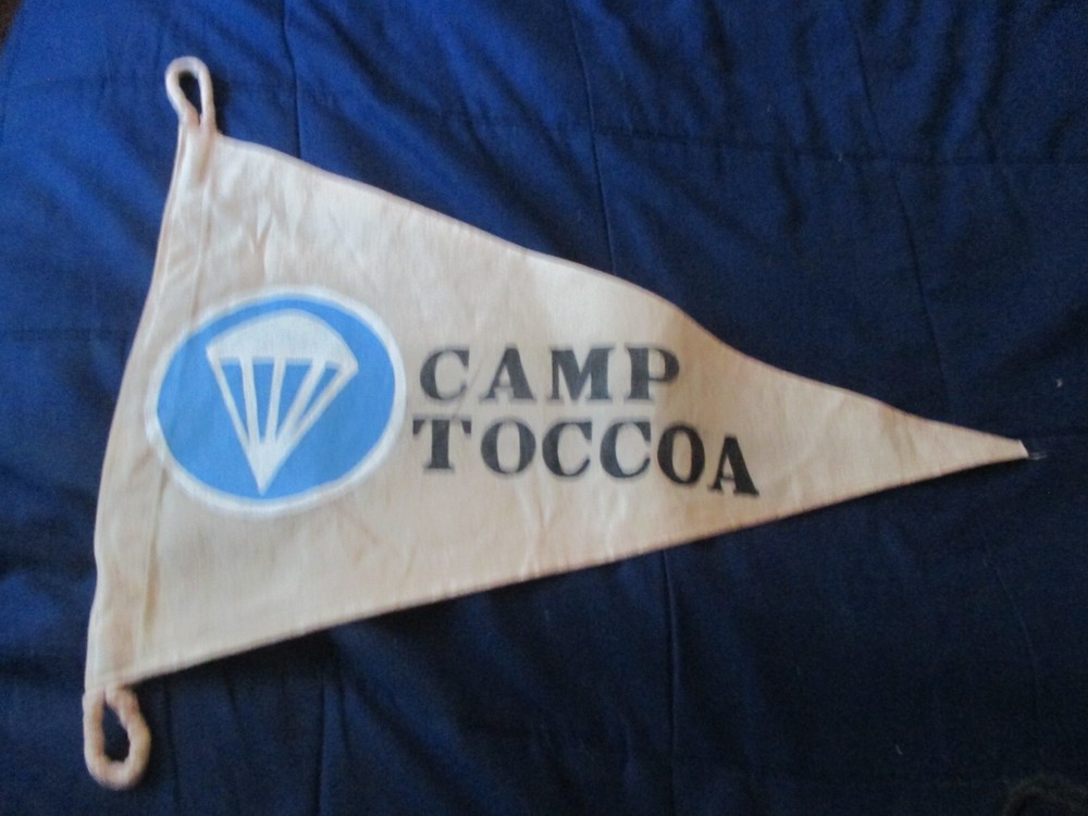 WWII US ARMY CAMP TOCCOA  PARACHUTE INFANTRY CURRAHEE BARRACKS WALL  FLAG(A)