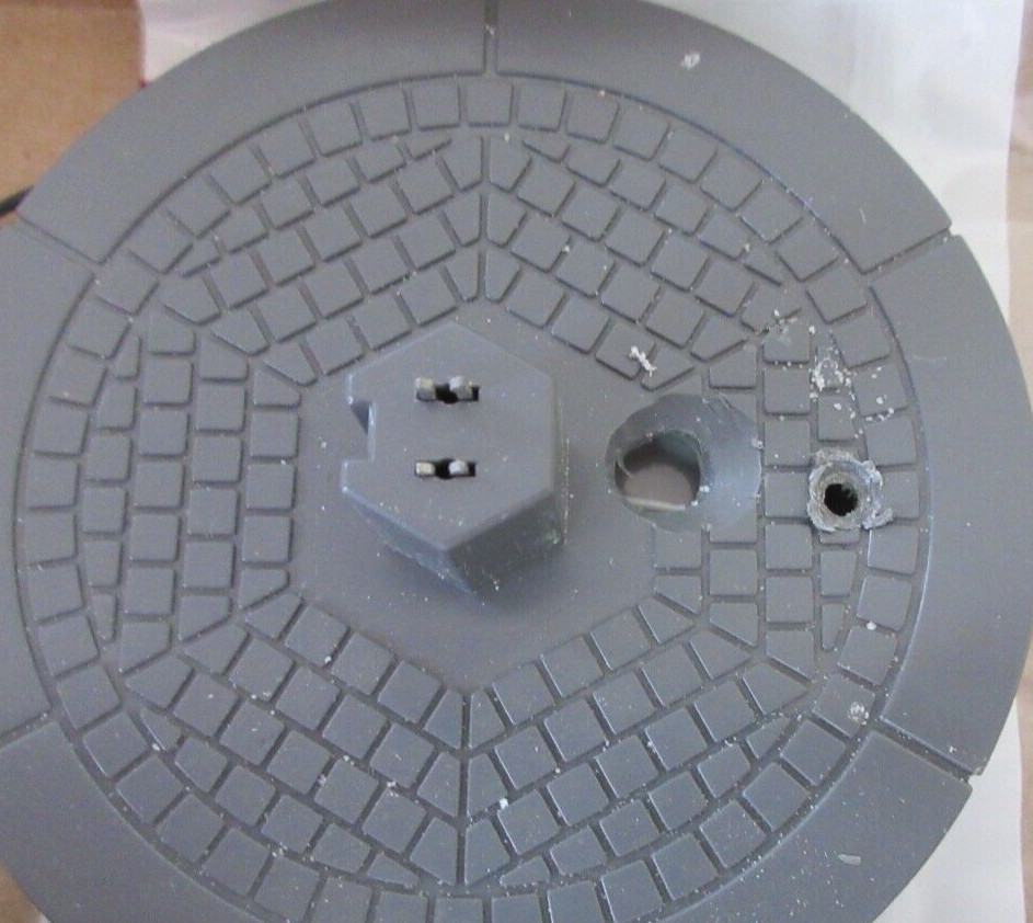 LGB 50550 Station Light, Single