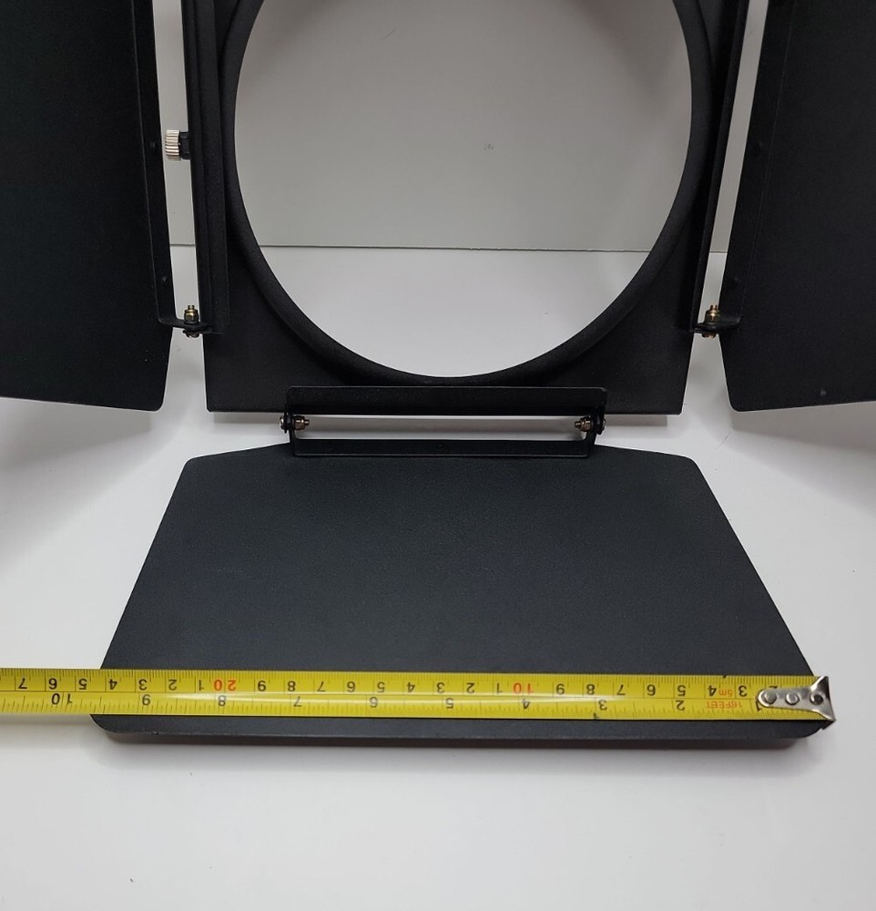4-Way 4-Leaf Barndoor Light Shield. Ring Insert Size 6-3/4"
