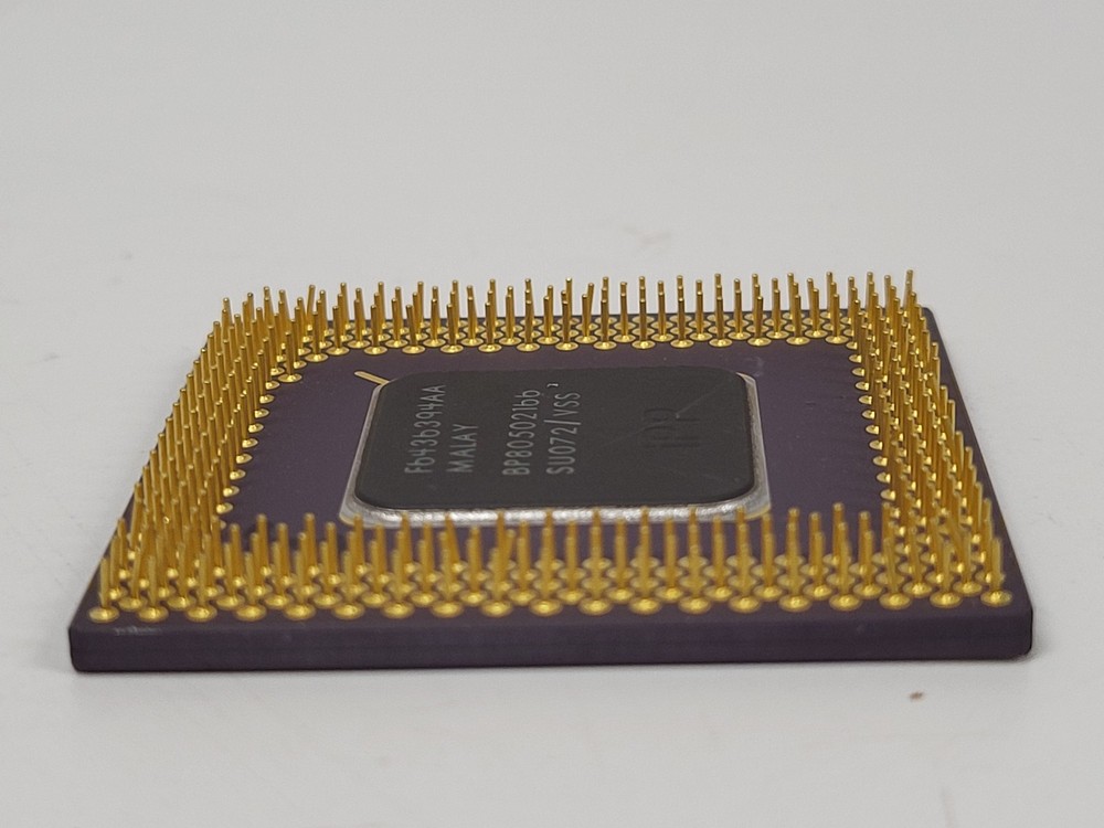Vintage Intel Pentium BP80502166 CPU 166MHz Processor, Socket 5/7