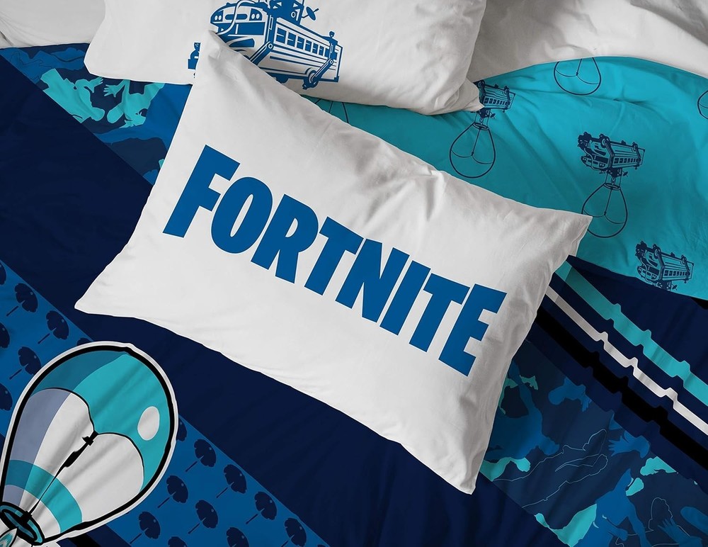 Fortnite "Battle Bus" Microfiber Twin Comforter