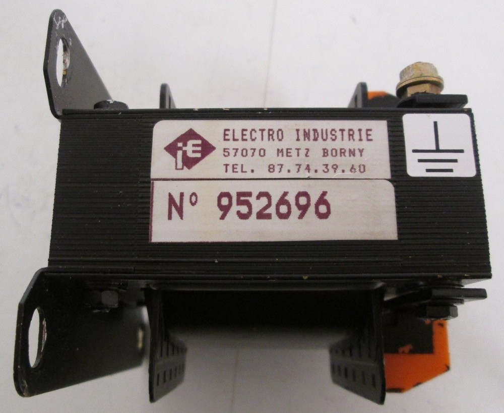 Electro Industries EN 60742 Transformer