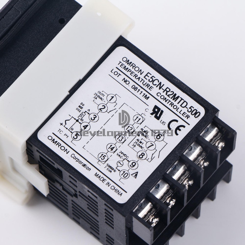 1PC Omron E5CN-R2MTD-500 24VAC/DC Temperature Controller New