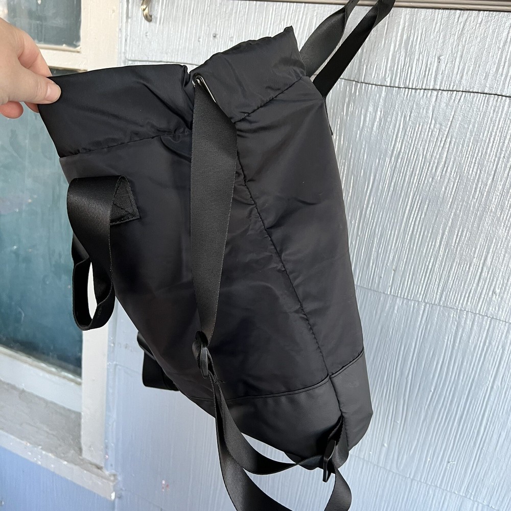 Zyia Active Drawstring Backpack Puffer Black Gym Travel Bag Pockets